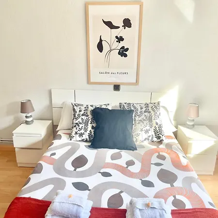 アパート San Lazaro. *